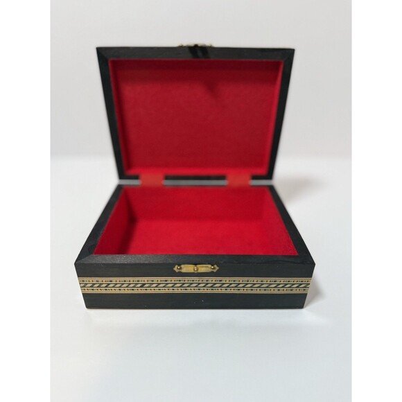 Trinket Box Wooden‎ Inlay Marquetry Box Made In Spain 7” Lined With Red Velvet - Picture 7 of 11